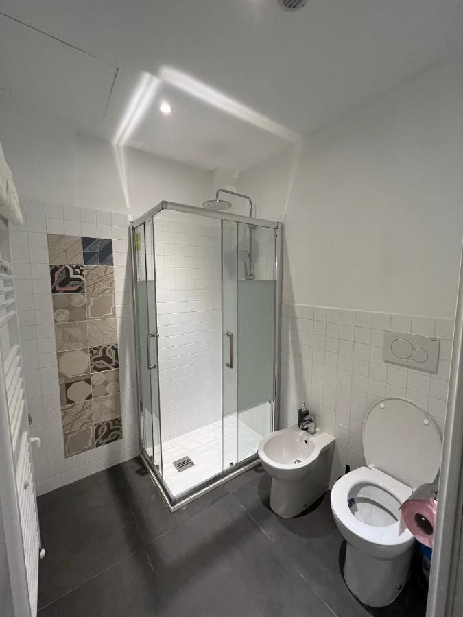 Suite The Brick - Host By Traveller'S Nest Turin Extérieur photo