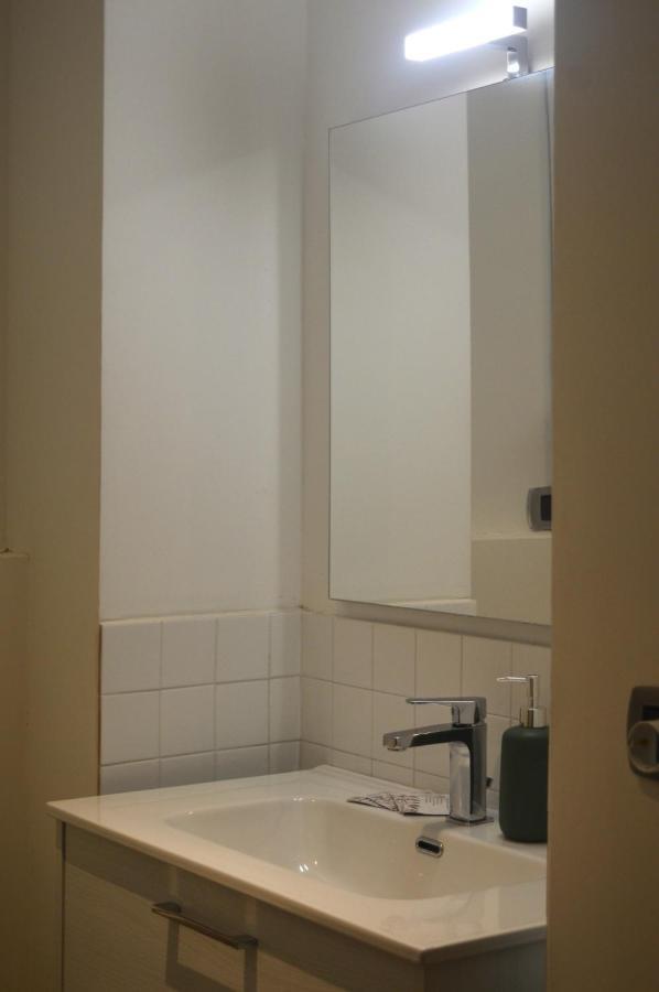 Suite The Brick - Host By Traveller'S Nest Turin Extérieur photo