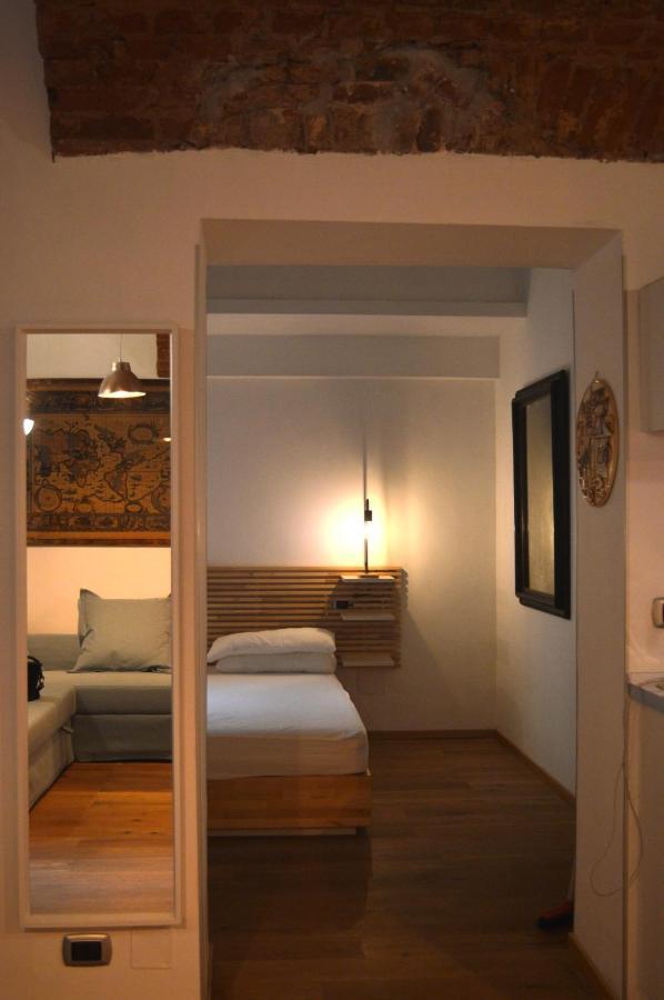 Suite The Brick - Host By Traveller'S Nest Turin Extérieur photo